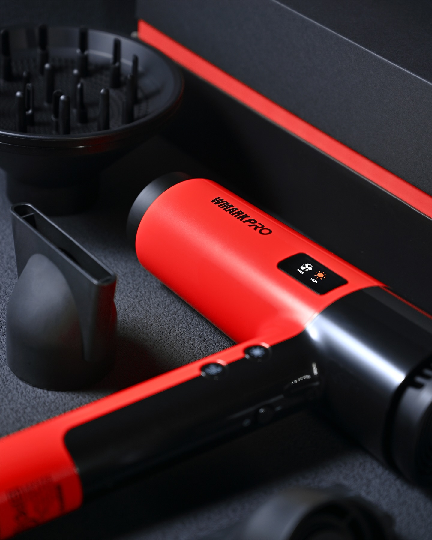 Uscător de păr profesional WMARK NG-9127 High Speed 2400 W – Roșu - imagine 6